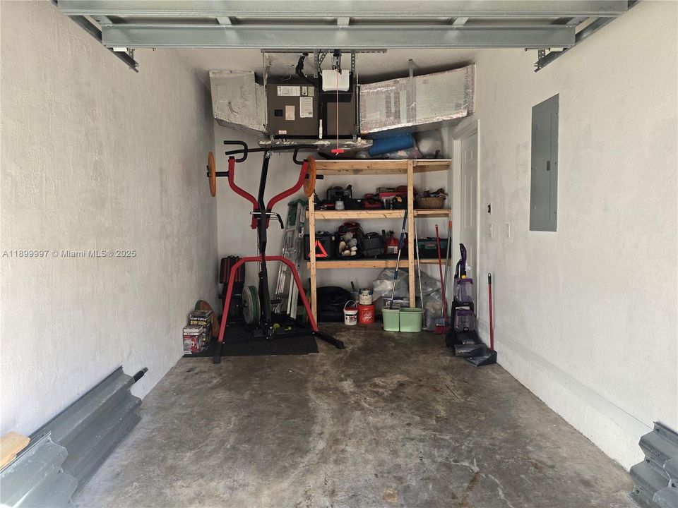 For Sale: $367,000 (4 beds, 3 baths, 1592 Square Feet)