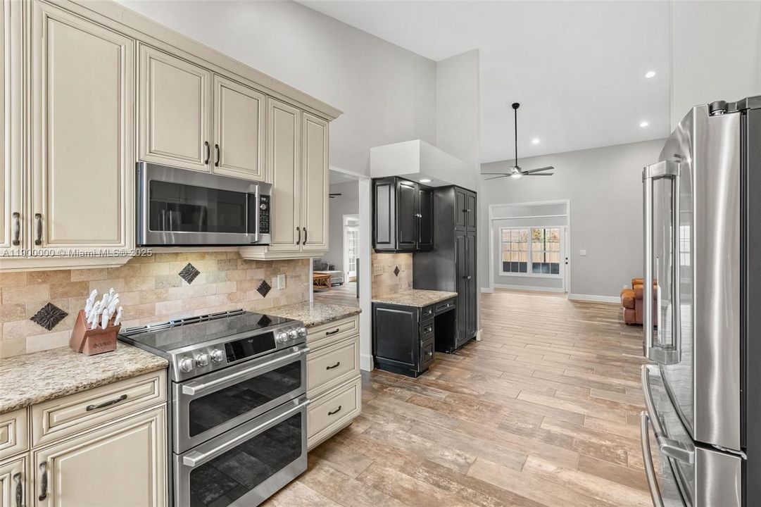 For Sale: $648,000 (4 beds, 2 baths, 2340 Square Feet)