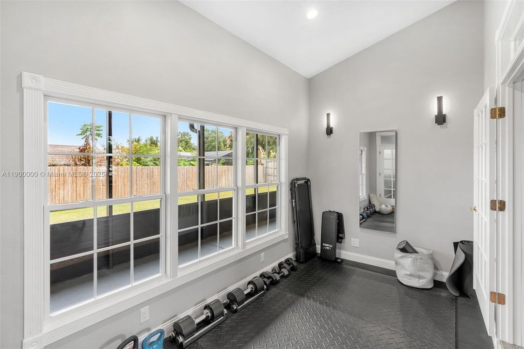 For Sale: $648,000 (4 beds, 2 baths, 2340 Square Feet)