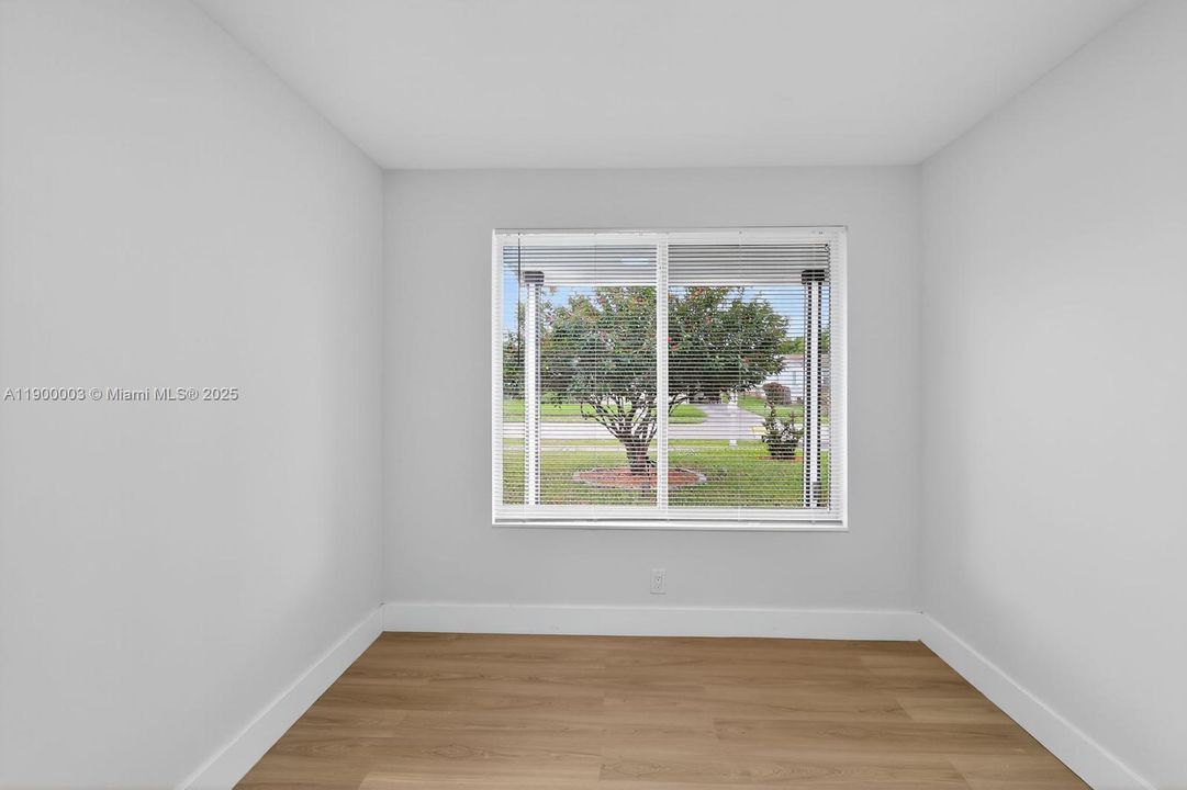 For Sale: $420,000 (3 beds, 2 baths, 1065 Square Feet)