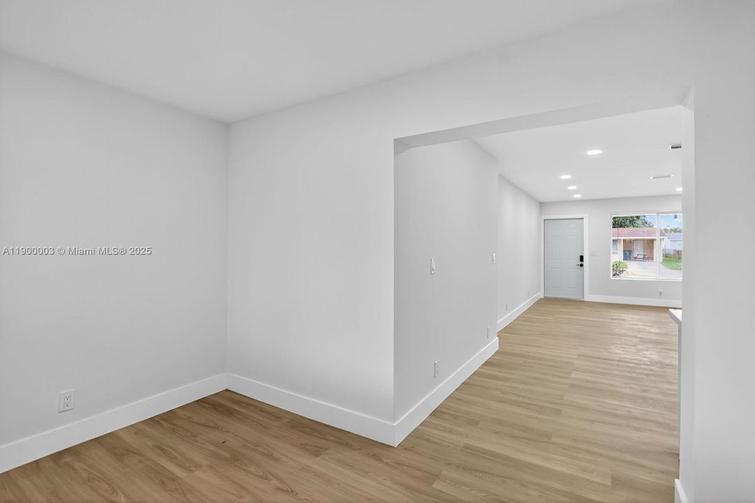 For Sale: $420,000 (3 beds, 2 baths, 1065 Square Feet)