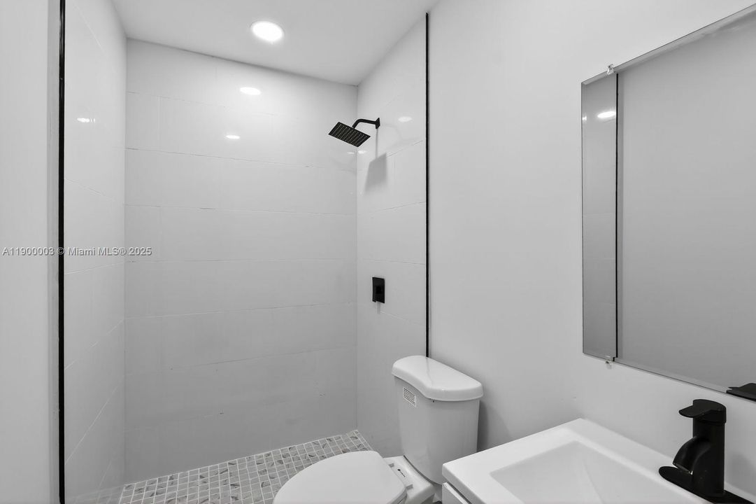 For Sale: $420,000 (3 beds, 2 baths, 1065 Square Feet)