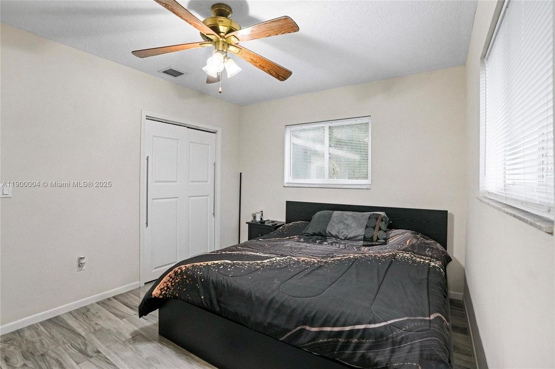 Recently Rented: $3,500 (3 beds, 2 baths, 1302 Square Feet)