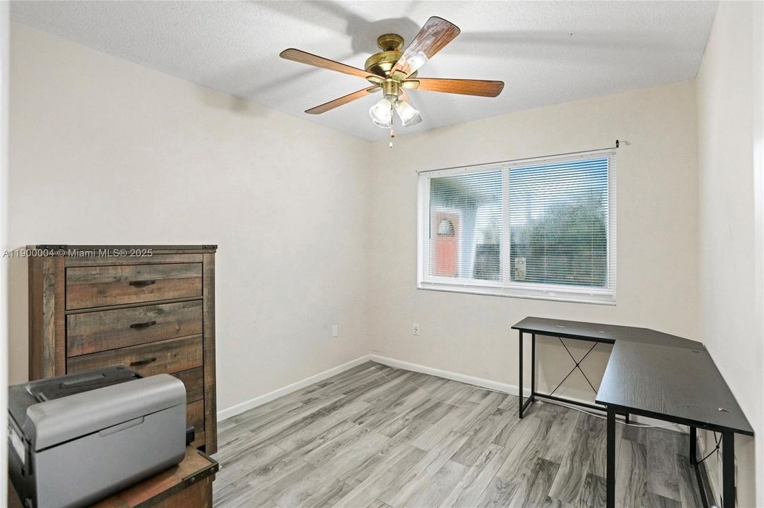 Recently Rented: $3,500 (3 beds, 2 baths, 1302 Square Feet)