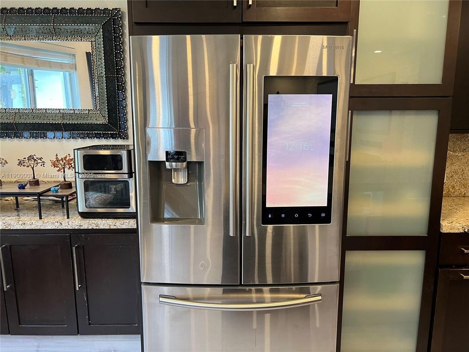 For Rent: $3,800 (3 beds, 3 baths, 1957 Square Feet)