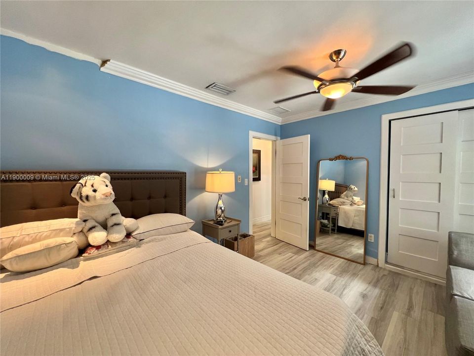 For Rent: $3,800 (3 beds, 3 baths, 1957 Square Feet)