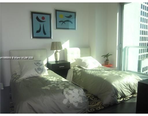 For Rent: $4,250 (2 beds, 2 baths, 1123 Square Feet)