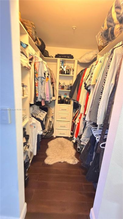 Recently Rented: $3,100 (3 beds, 2 baths, 1177 Square Feet)