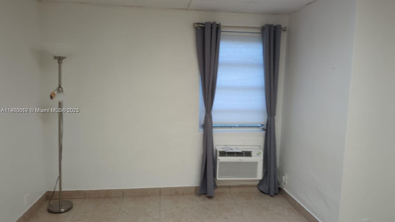 Недавно арендовано: $1,190 (1 спален, 1 ванн, 370 Квадратных фут)