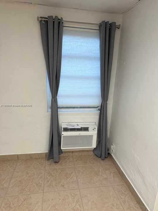 Недавно арендовано: $1,190 (1 спален, 1 ванн, 370 Квадратных фут)