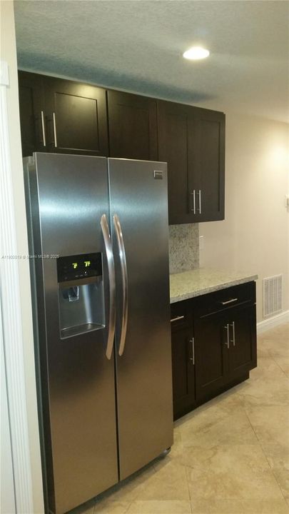For Rent: $2,800 (2 beds, 2 baths, 1344 Square Feet)