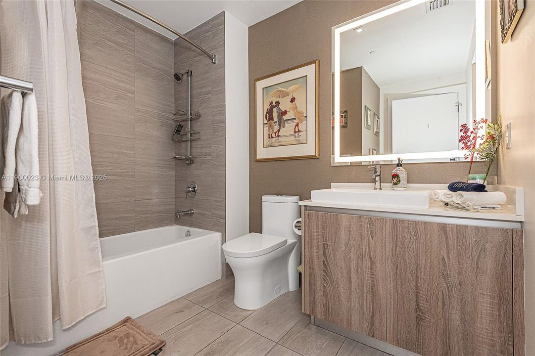 For Rent: $6,000 (3 beds, 3 baths, 1487 Square Feet)