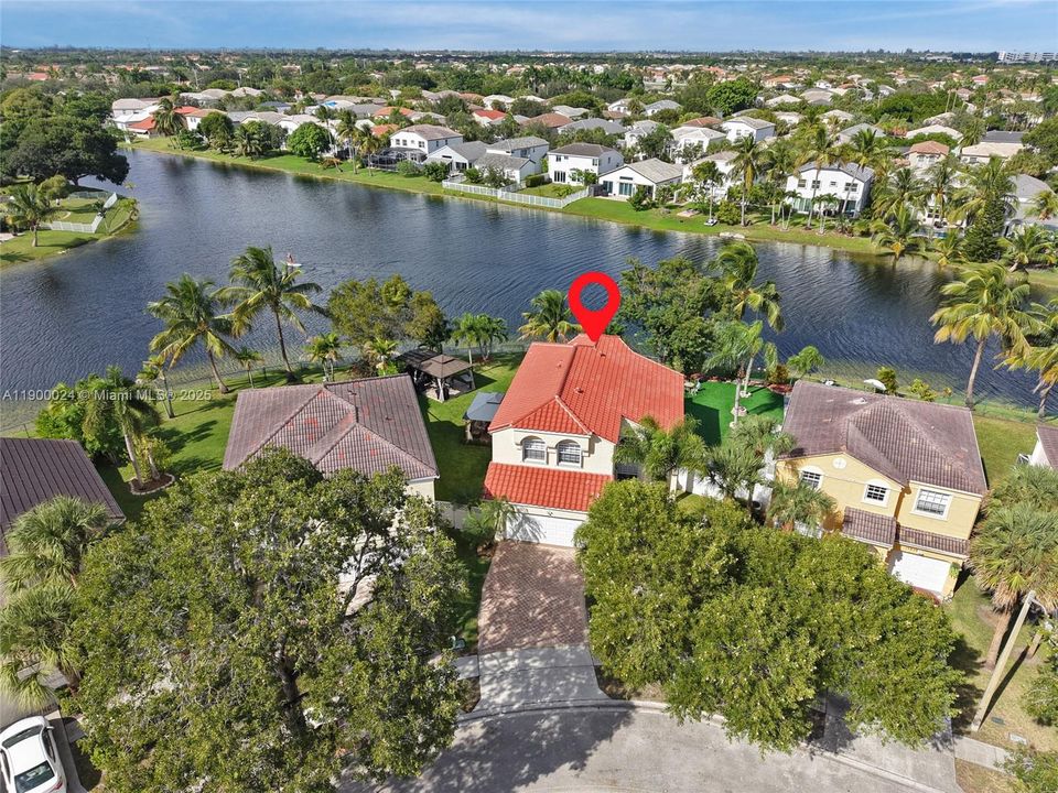 For Sale: $735,000 (3 beds, 2 baths, 2113 Square Feet)