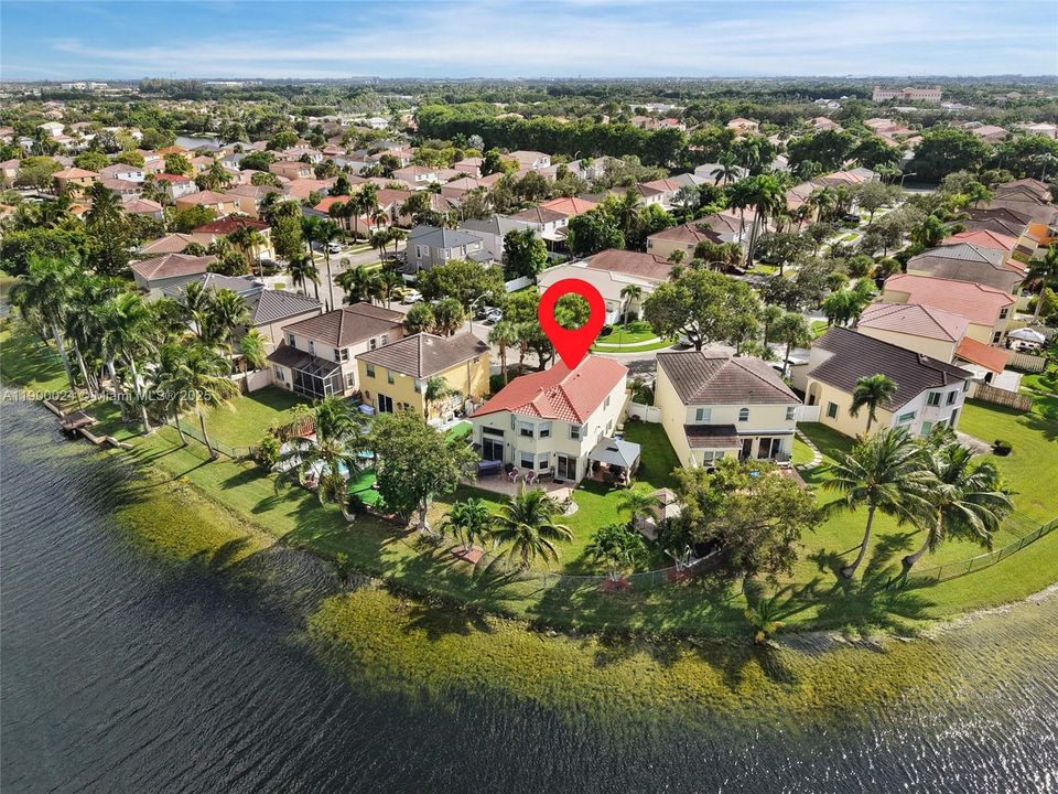 For Sale: $735,000 (3 beds, 2 baths, 2113 Square Feet)