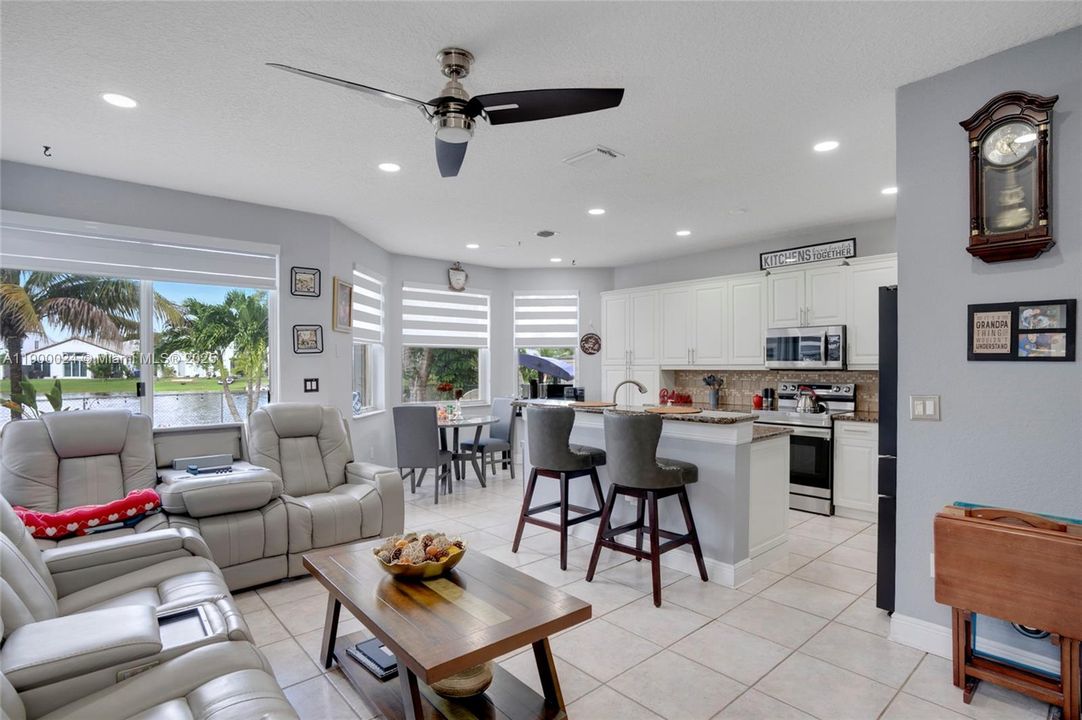 For Sale: $735,000 (3 beds, 2 baths, 2113 Square Feet)