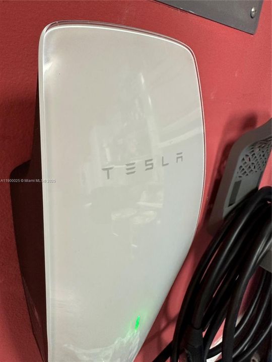 Recently Sold: $395,000 (5 beds, 3 baths, 1940 Square Feet)