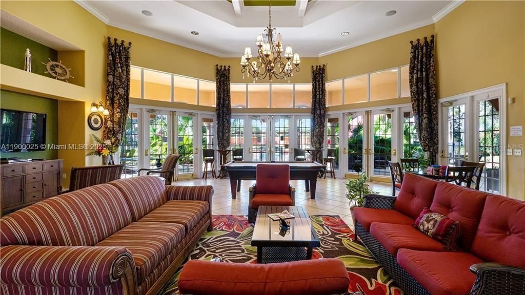 Recently Sold: $395,000 (5 beds, 3 baths, 1940 Square Feet)