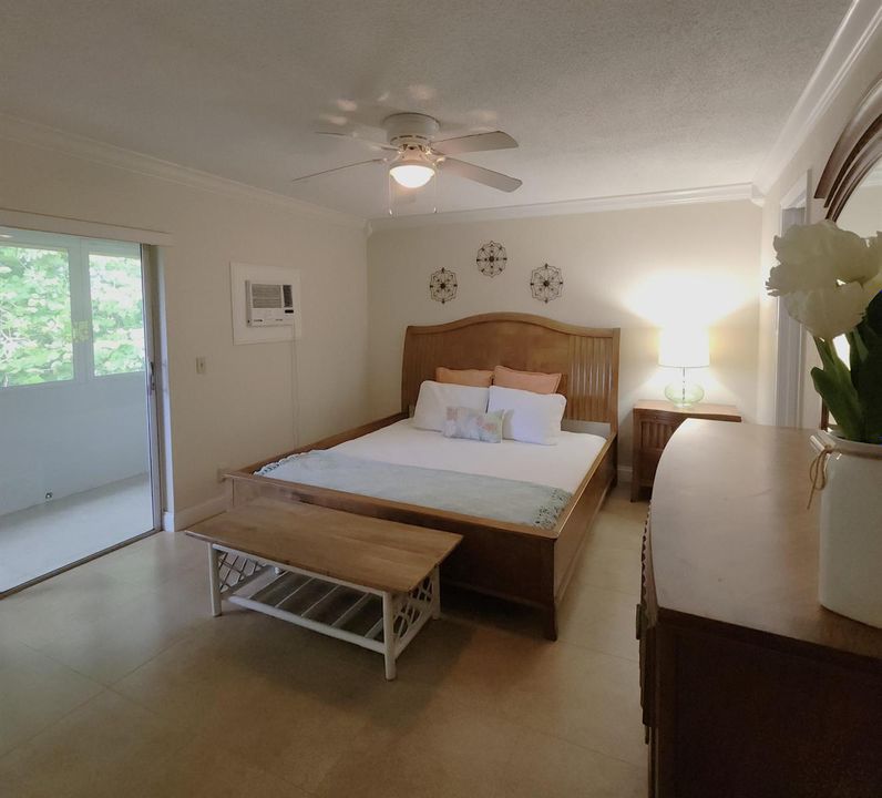 King Size bed