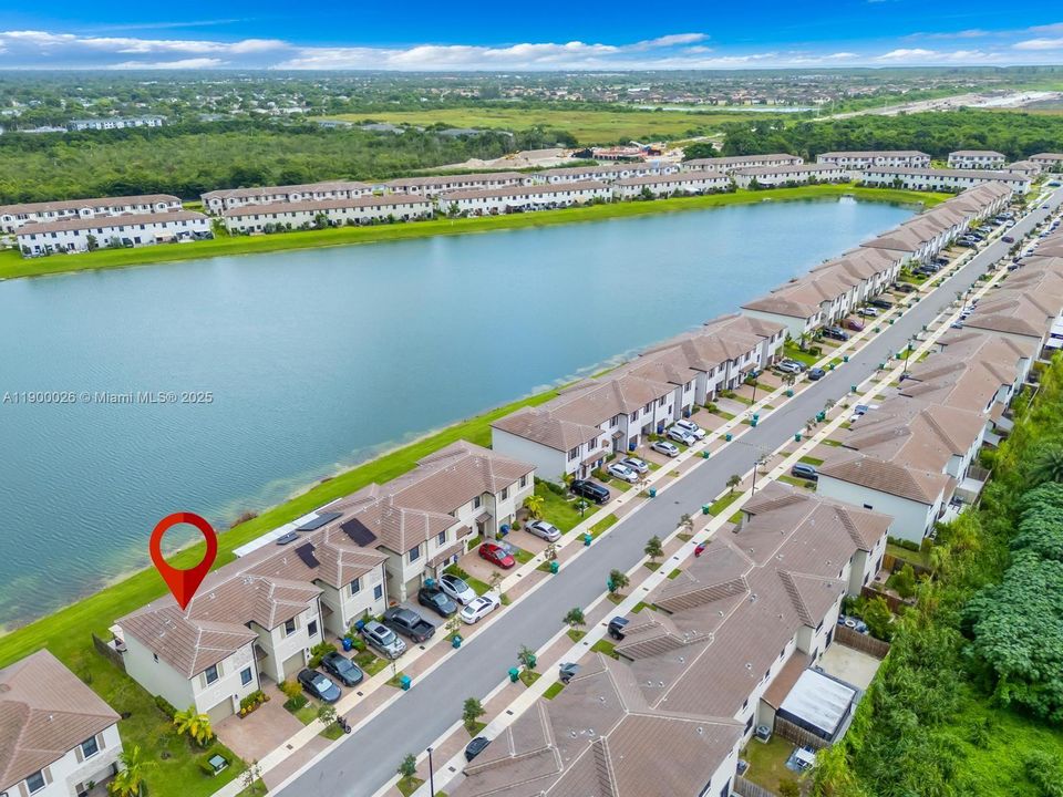 En Venta: $470,000 (3 camas, 2 baños, 1544 Pies cuadrados)