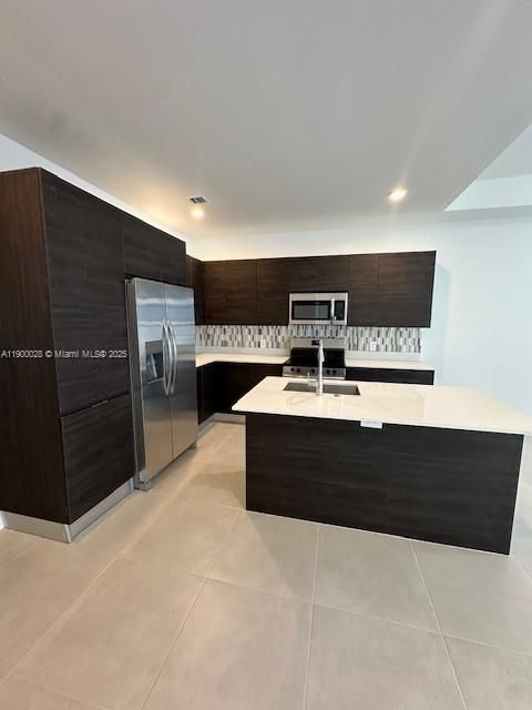 Active With Contract: $2,850 (4 beds, 2 baths, 0 Square Feet)