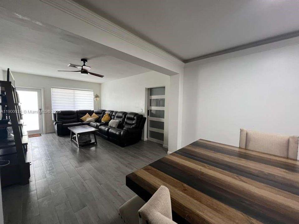 For Sale: $790,000 (4 beds, 2 baths, 1384 Square Feet)