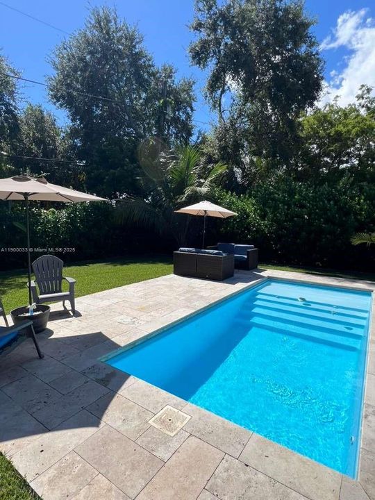 For Sale: $790,000 (4 beds, 2 baths, 1384 Square Feet)