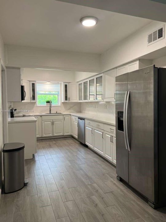 For Sale: $790,000 (4 beds, 2 baths, 1384 Square Feet)