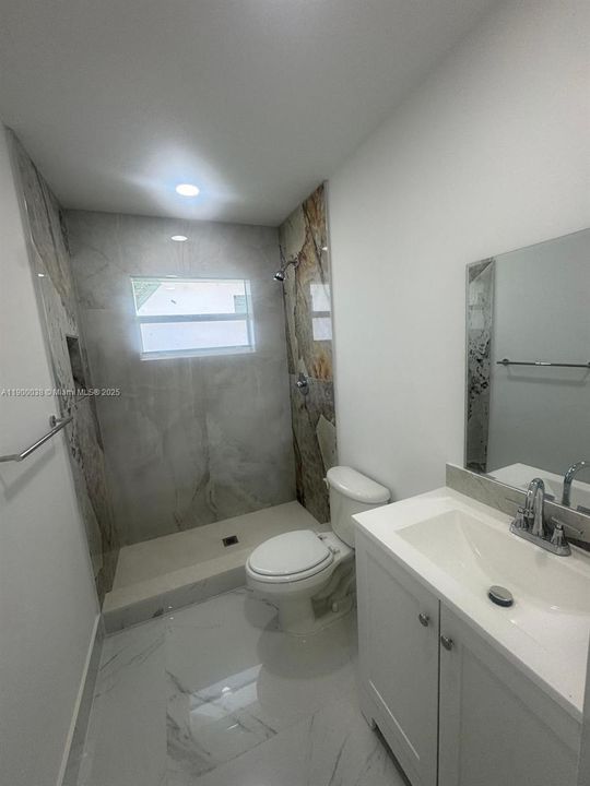 For Rent: $2,750 (2 beds, 2 baths, 1378 Square Feet)