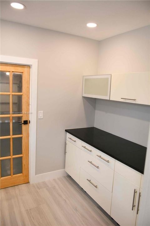 Recently Rented: $4,300 (3 beds, 2 baths, 1512 Square Feet)