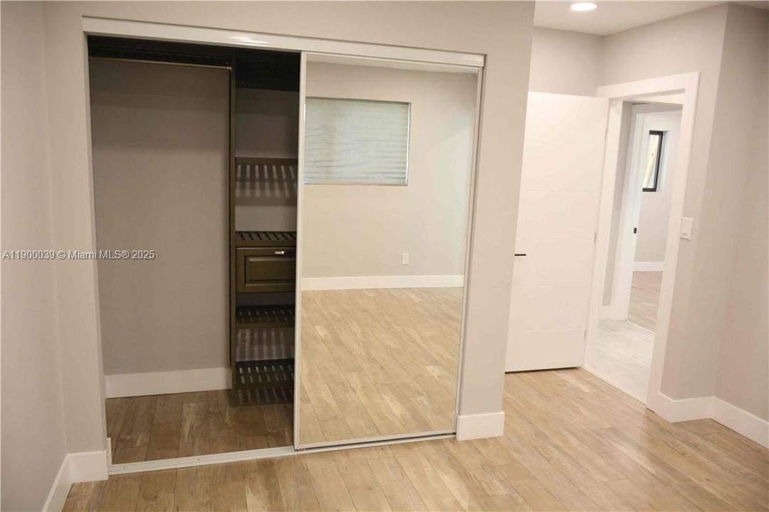 Recently Rented: $4,300 (3 beds, 2 baths, 1512 Square Feet)