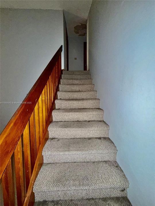 For Sale: $650,000 (4 beds, 3 baths, 1987 Square Feet)