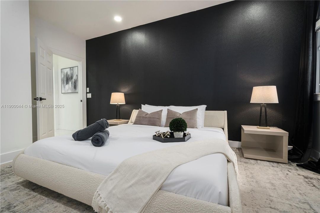 For Sale: $4,600,000 (10 beds, 9 baths, 7219 Square Feet)