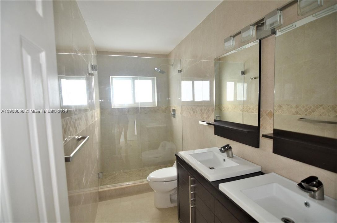 Recientemente alquilado: $5,000 (3 camas, 2 baños, 1741 Pies cuadrados)