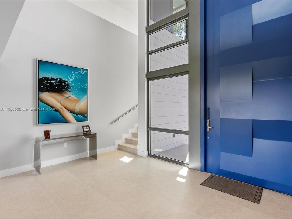 Под контрактом: $5,000,000 (5 спален, 4 ванн, 4076 Квадратных фут)