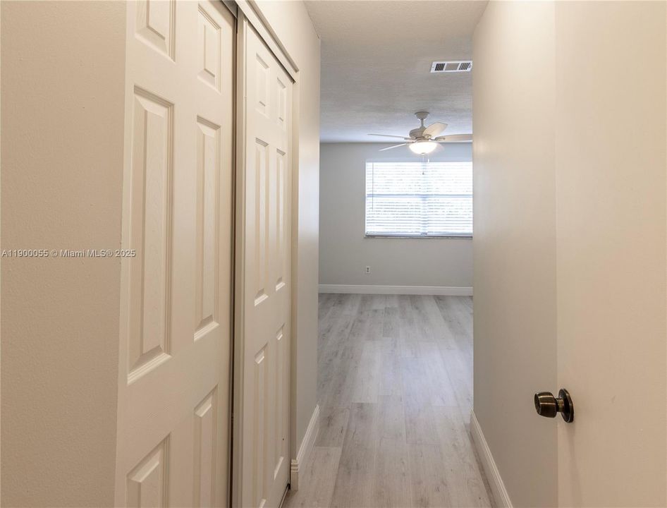 出租: $3,000 (3 贝兹, 2 浴室, 1451 平方英尺)