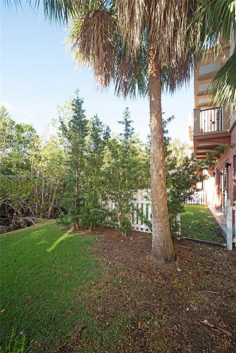 For Sale: $1,795,000 (4 beds, 4 baths, 3372 Square Feet)