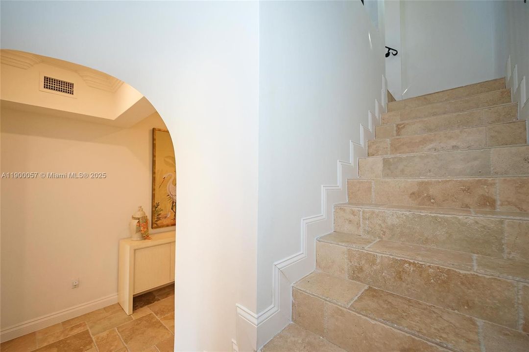 For Sale: $1,795,000 (4 beds, 4 baths, 3372 Square Feet)