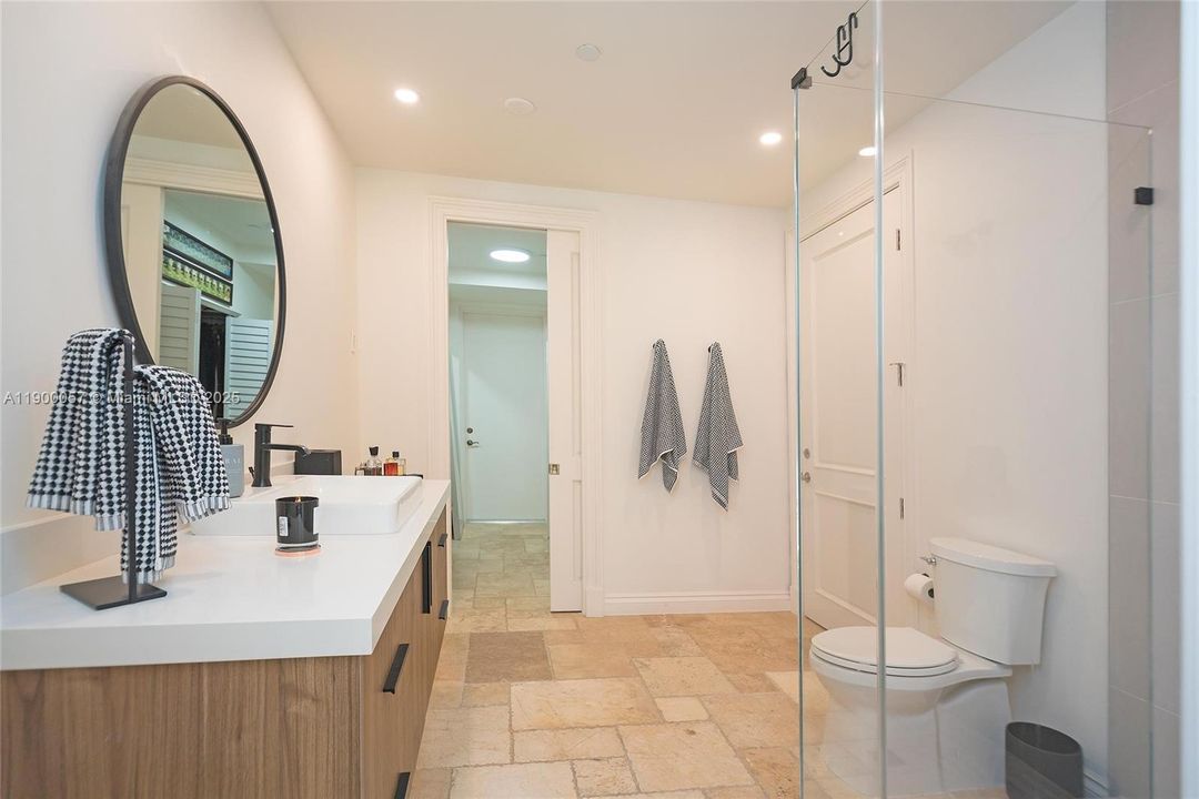 For Sale: $1,795,000 (4 beds, 4 baths, 3372 Square Feet)