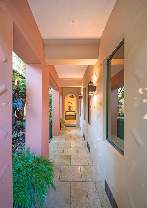 For Sale: $1,795,000 (4 beds, 4 baths, 3372 Square Feet)