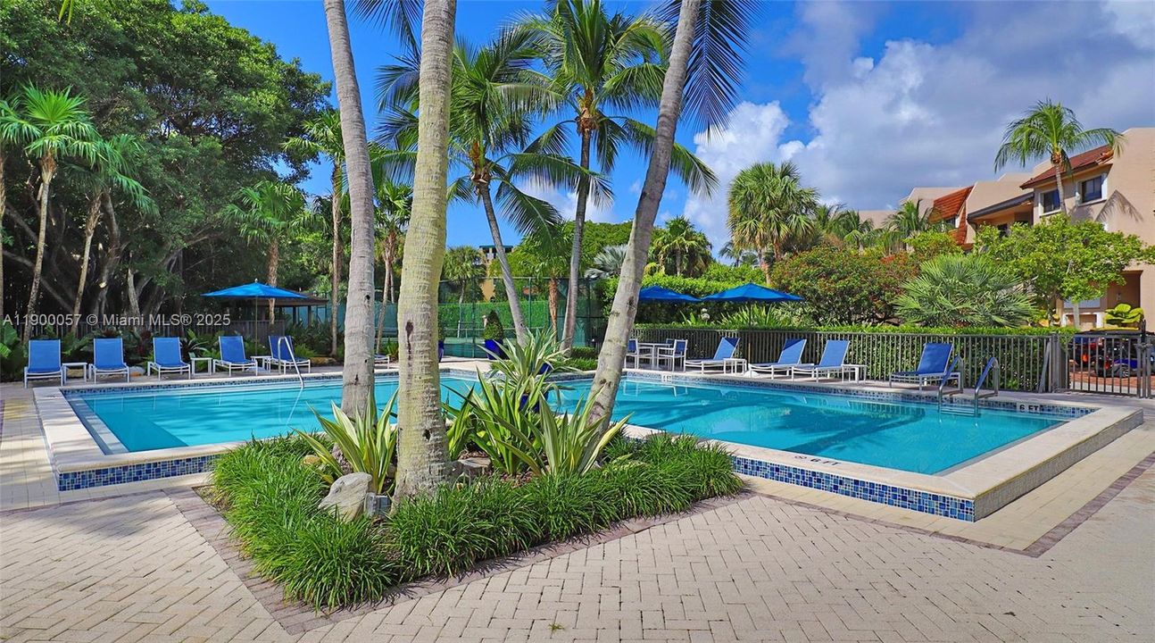 For Sale: $1,795,000 (4 beds, 4 baths, 3372 Square Feet)