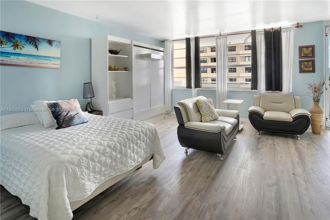 待售: $375,000 (0 贝兹, 1 浴室, 530 平方英尺)