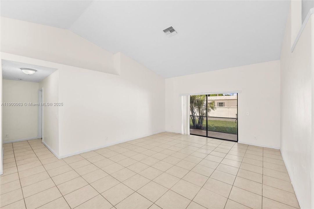 Active With Contract: $580,000 (4 beds, 2 baths, 2197 Square Feet)