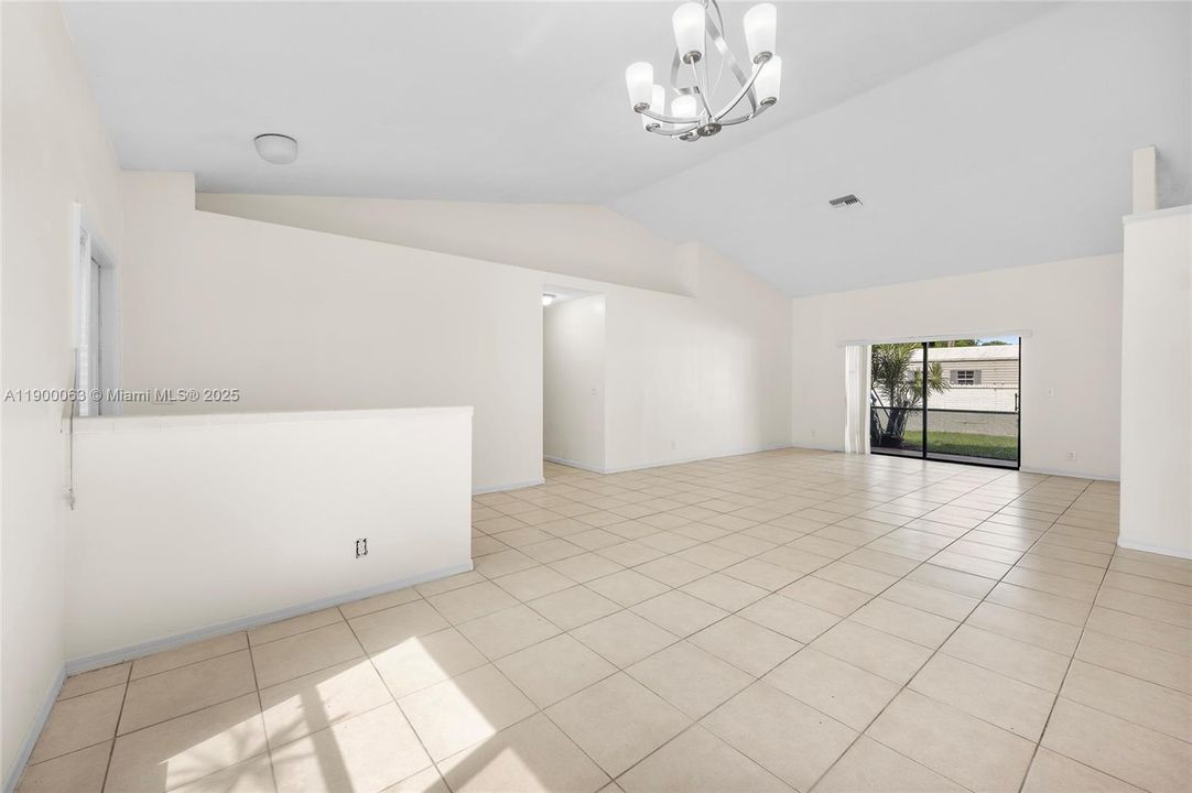 Active With Contract: $580,000 (4 beds, 2 baths, 2197 Square Feet)