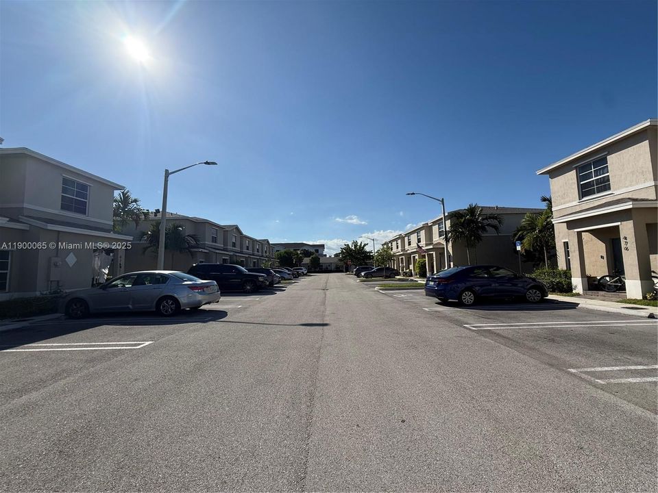 En Venta: $289,000 (2 camas, 2 baños, 1208 Pies cuadrados)