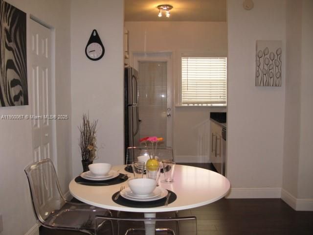 Recently Rented: $2,100 (2 beds, 2 baths, 787 Square Feet)