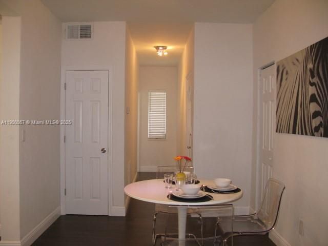 Recently Rented: $2,100 (2 beds, 2 baths, 787 Square Feet)