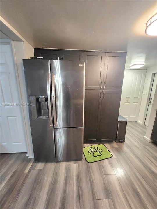 For Sale: $280,000 (3 beds, 2 baths, 1328 Square Feet)