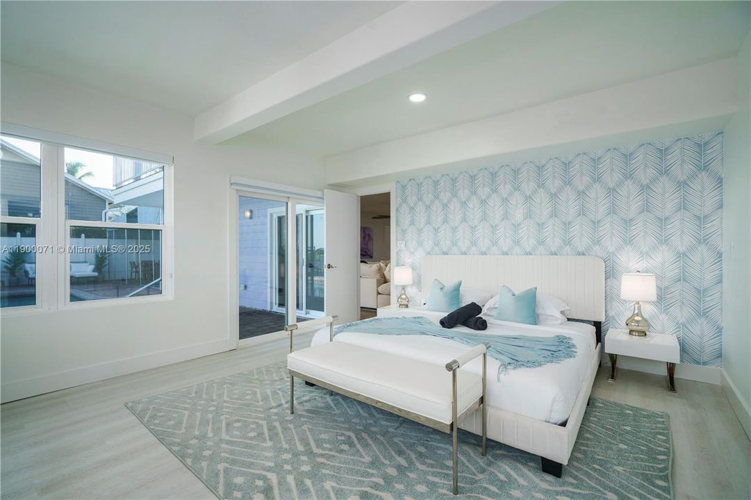 待售: $1,895,000 (6 贝兹, 4 浴室, 3590 平方英尺)