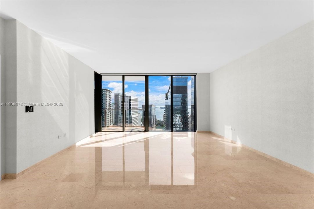 最近售出: $769,000 (1 贝兹, 1 浴室, 997 平方英尺)