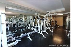 Recently Rented: $3,200 (1 beds, 1 baths, 686 Square Feet)